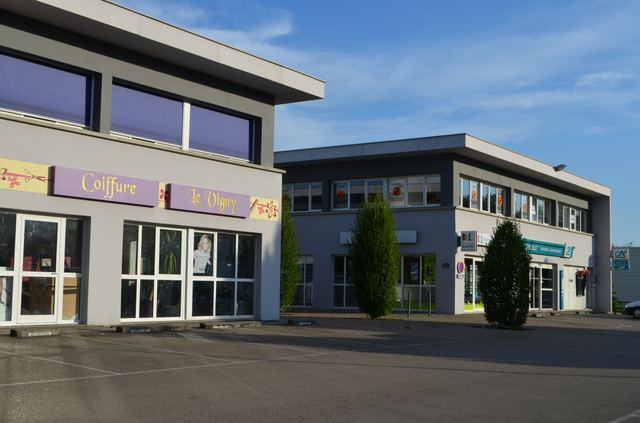 Bâtiment Commercial rue De Vigny, photo 2